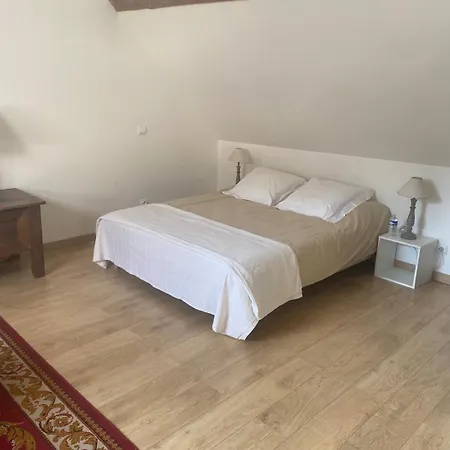 Grand Lumineux A 10 Min De Compiegne アパート